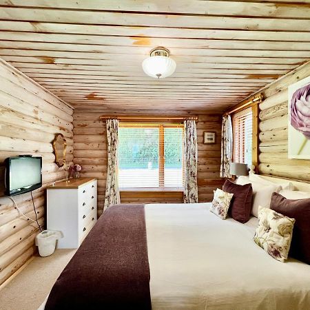 リンカーン Lindley Log Cabinヴィラ エクステリア 写真